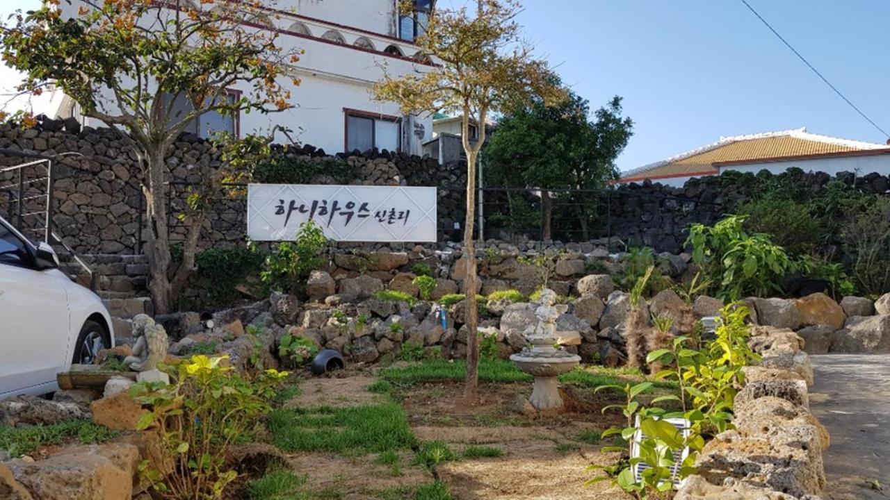 제주 하니하우스 신촌리 아파트 외부 사진
